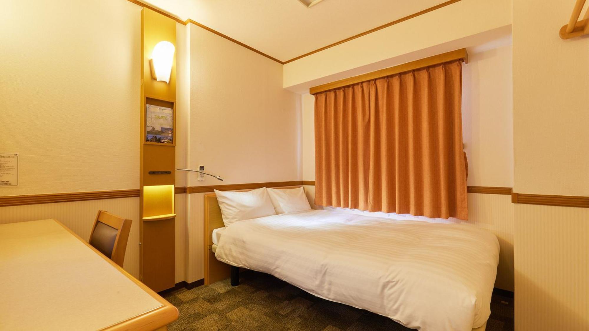 Toyoko Inn Kanda Akihabara Токио Номер фото